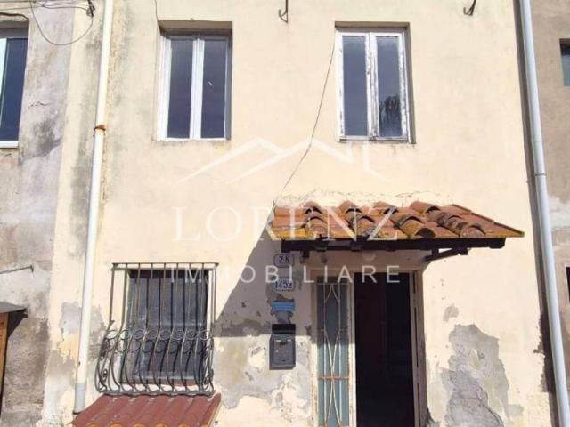 Casa indipendente in vendita a Lucca LU