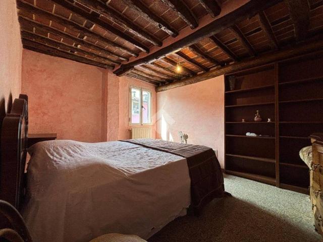 Casa indipendente in vendita a Lucca LU