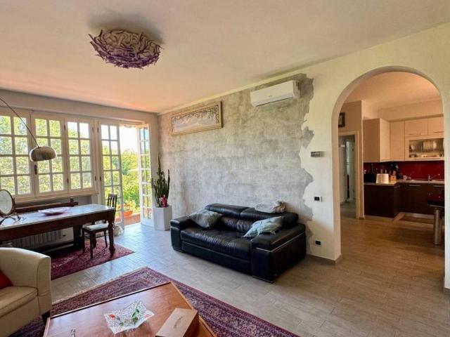 Casa indipendente in vendita a Lucca LU