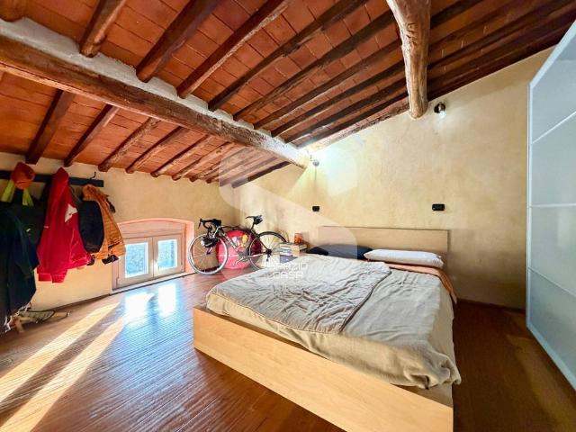 Casa indipendente in vendita a Lucca LU