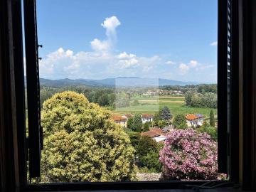 Casa indipendente in vendita a Lucca LU