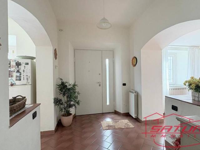 Casa indipendente in vendita a Lucca LU