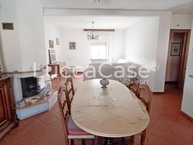 Casa indipendente in vendita a Lucca LU