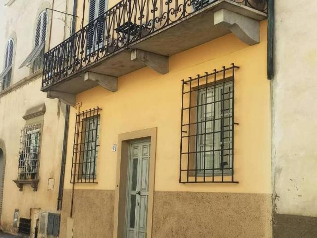 Casa indipendente in vendita a Lucca LU