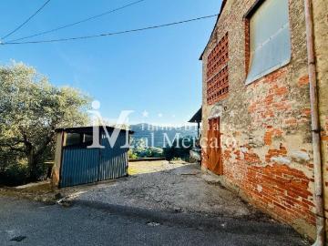Casa indipendente in vendita a Lucca LU
