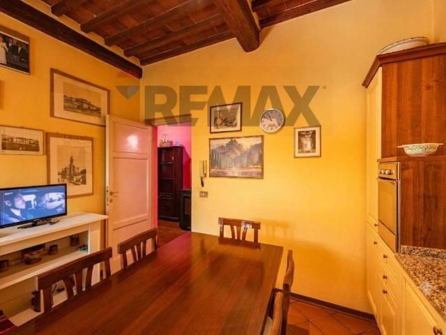 Casa indipendente in vendita a Lucca LU