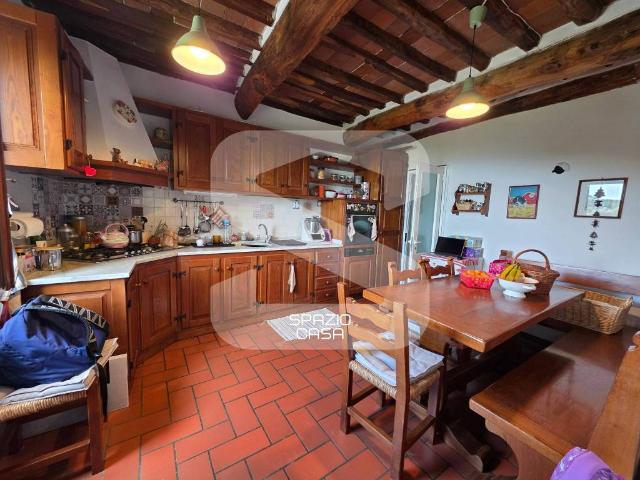 Casa indipendente in vendita a Lucca LU