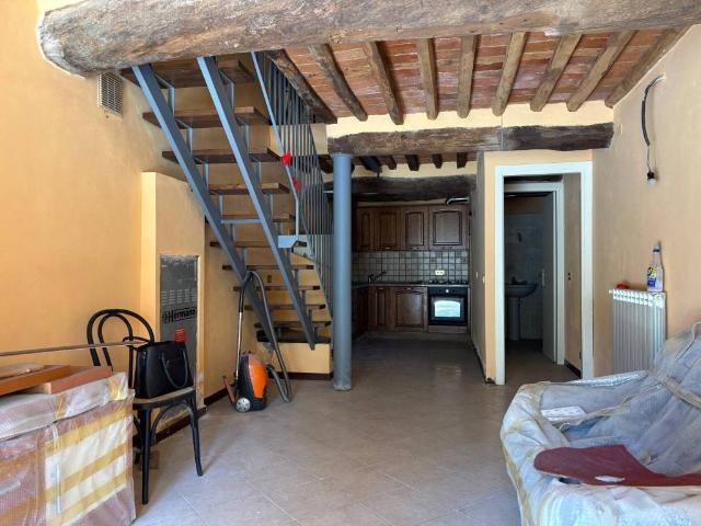 Casa indipendente in vendita a Lucca LU