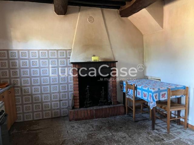 Casa indipendente in vendita a Lucca LU