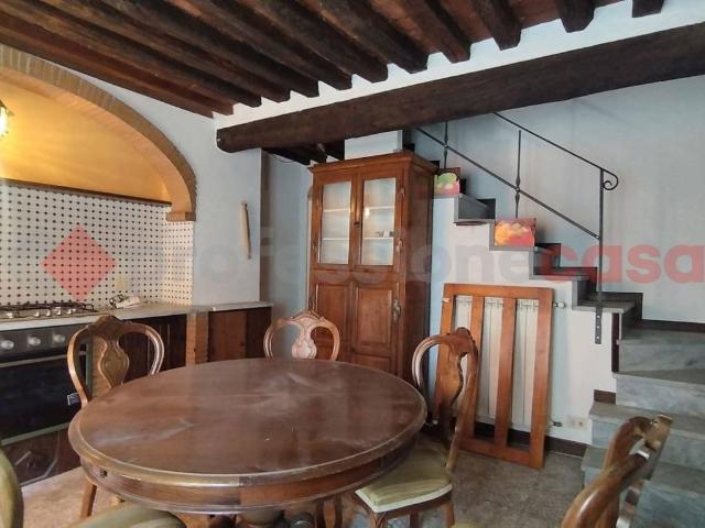 Casa indipendente in vendita a Lucca LU