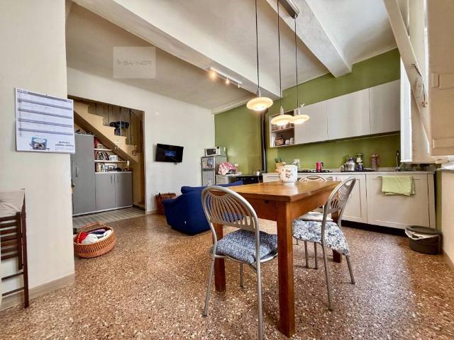 Casa indipendente in vendita a Lucca LU