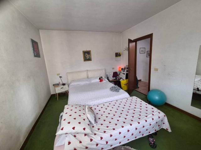 Casa indipendente in vendita a Lucca LU