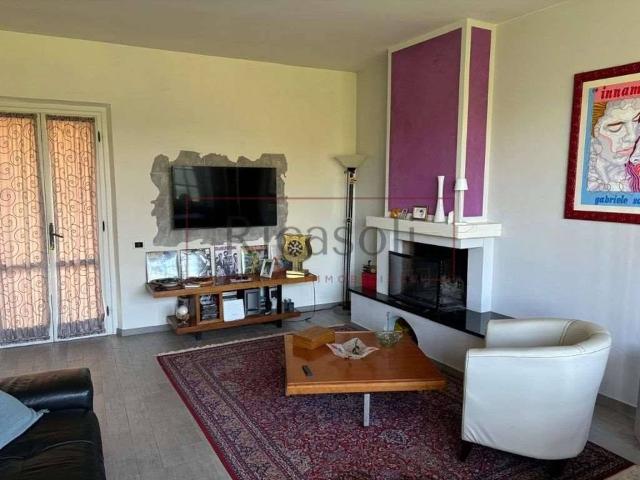 Casa indipendente in vendita a Lucca LU