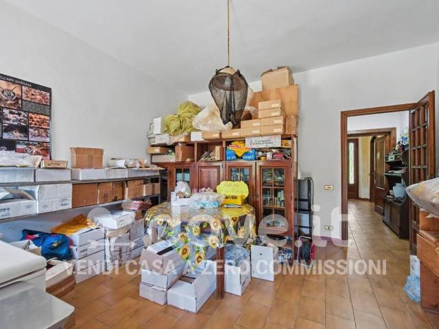 Casa indipendente in vendita a Lucca LU