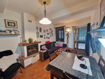 Casa indipendente in vendita a Lucca LU