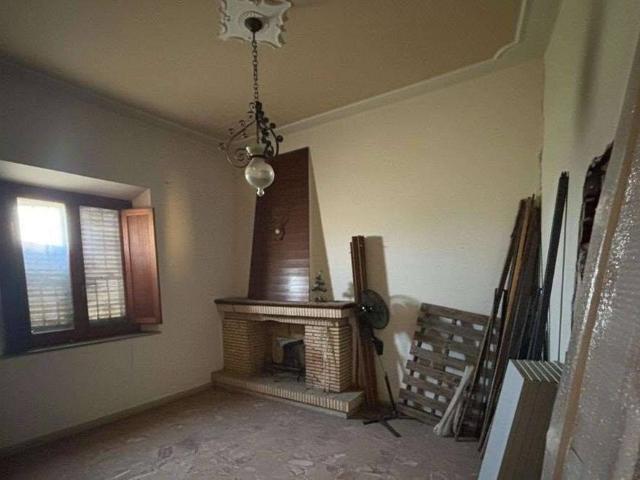 Casa indipendente in vendita a Lucca LU