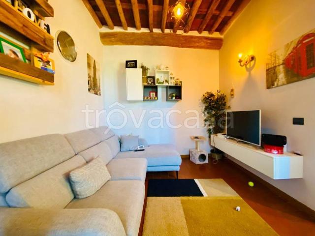 Casa indipendente in vendita a Lucca via per Corte Ceci, 332, San Concordio