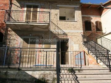 Casa indipendente in vendita a Lucignano AR
