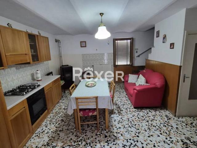 Casa indipendente in vendita a Lucito CB