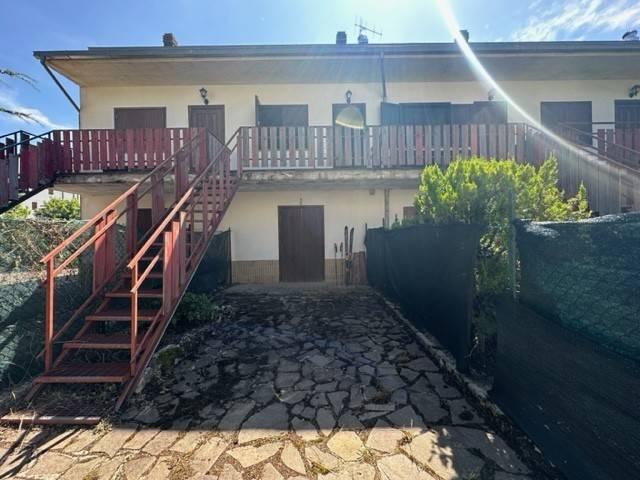 Casa indipendente in vendita a Lucoli AQ
