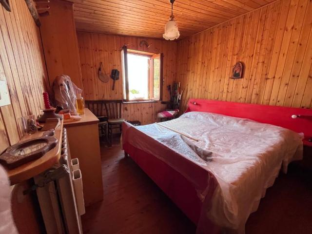 Casa indipendente in vendita a Lucoli AQ