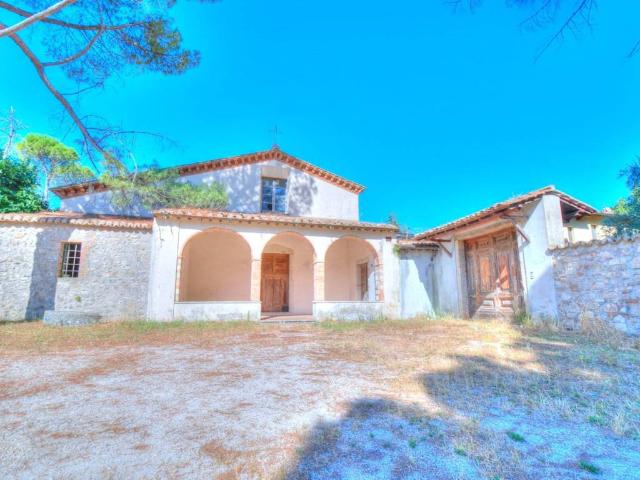 Casa indipendente in vendita a Lugnano in Teverina TR