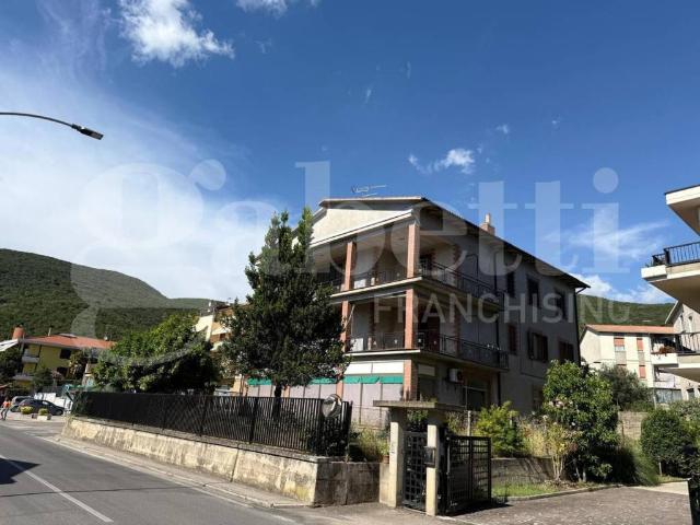 Casa indipendente in vendita a Lugnano in Teverina TR