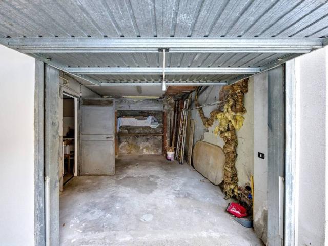 Casa indipendente in vendita a Luino VA