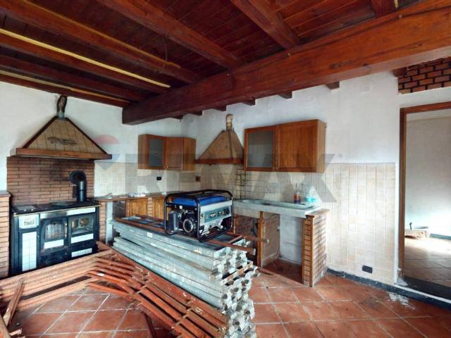 Casa indipendente in vendita a Lumarzo GE