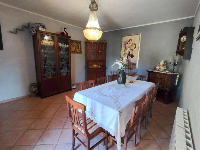 Casa indipendente in vendita a Luni SP