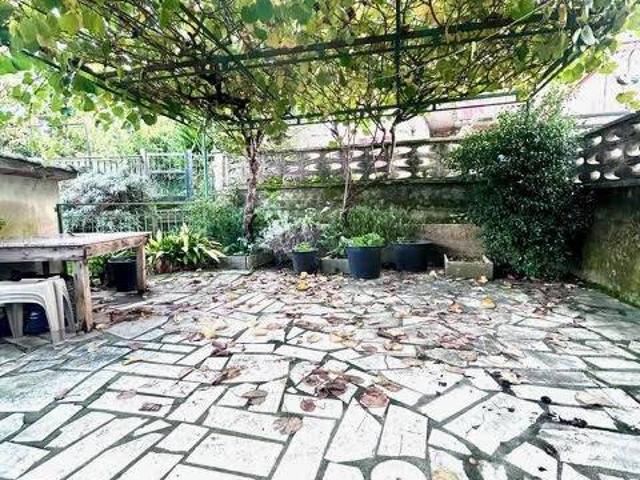 Casa indipendente in vendita a Luni SP