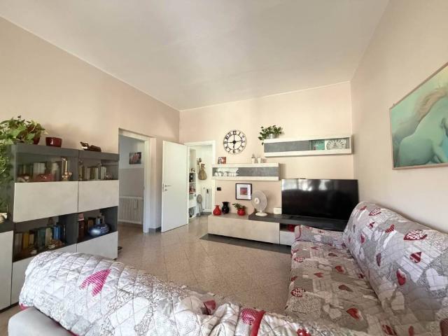 Casa indipendente in vendita a Luni SP