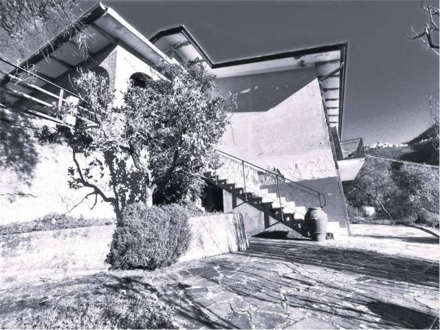 Casa indipendente in vendita a Luni SP