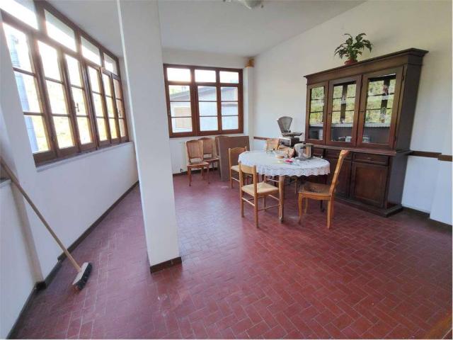 Casa indipendente in vendita a Luni SP