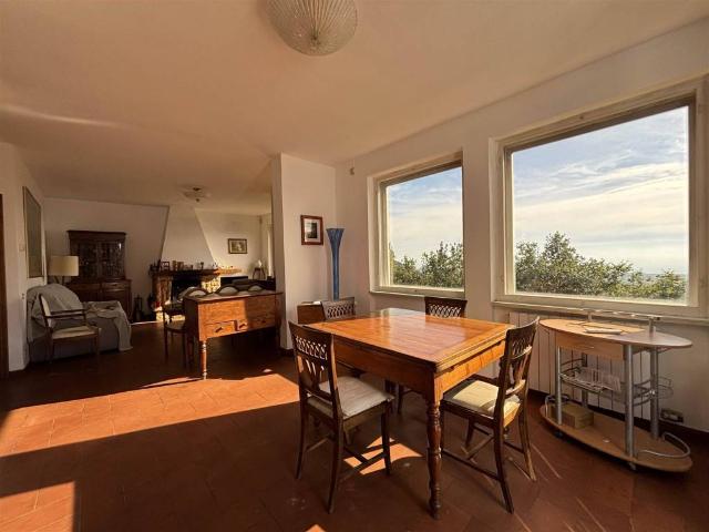 Casa indipendente in vendita a Luni SP