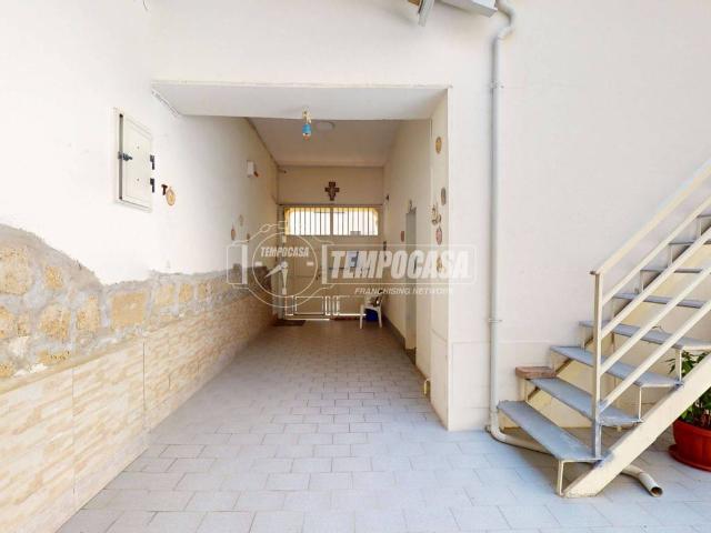 Casa indipendente in vendita a Lusciano CE