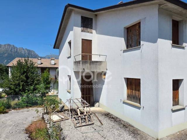Casa indipendente in vendita a Lusevera UD
