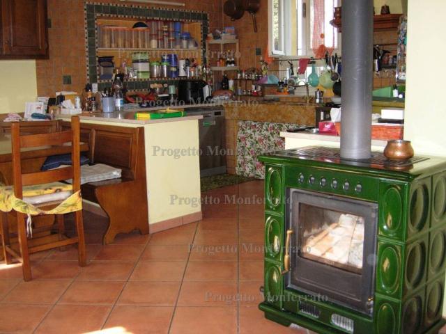 Casa indipendente in vendita a Motta de' Conti VC
