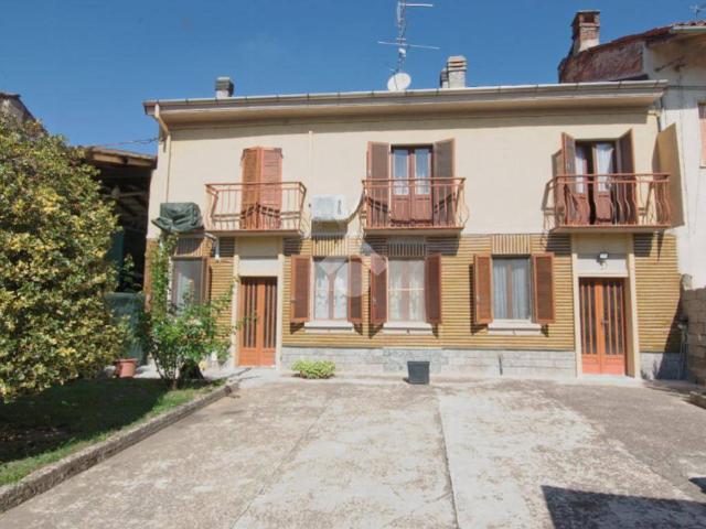Casa indipendente in vendita a Motta de' Conti VC