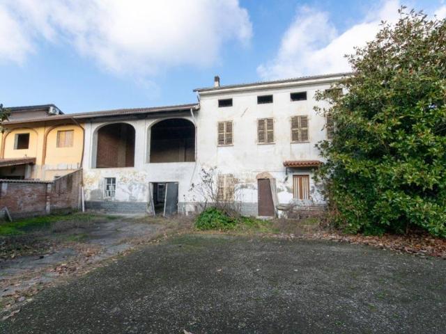 Casa indipendente in vendita a Motta de' Conti VC