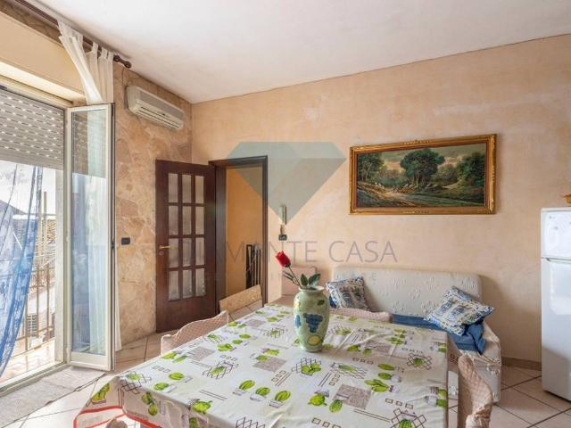 Casa indipendente in vendita a Motta Sant'Anastasia CT