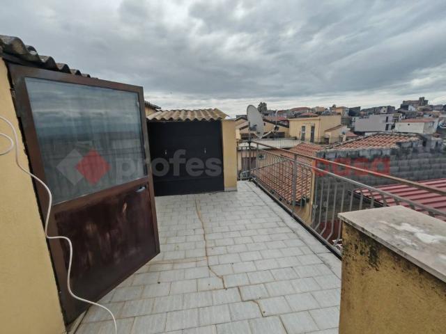 Casa indipendente in vendita a Motta Sant'Anastasia CT