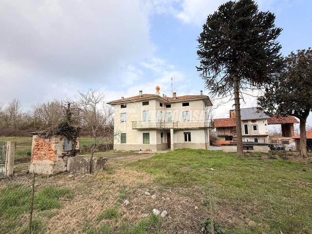 Casa indipendente in vendita a Mottalciata