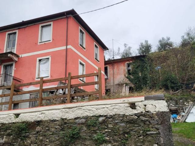 Casa indipendente in vendita a Moconesi GE