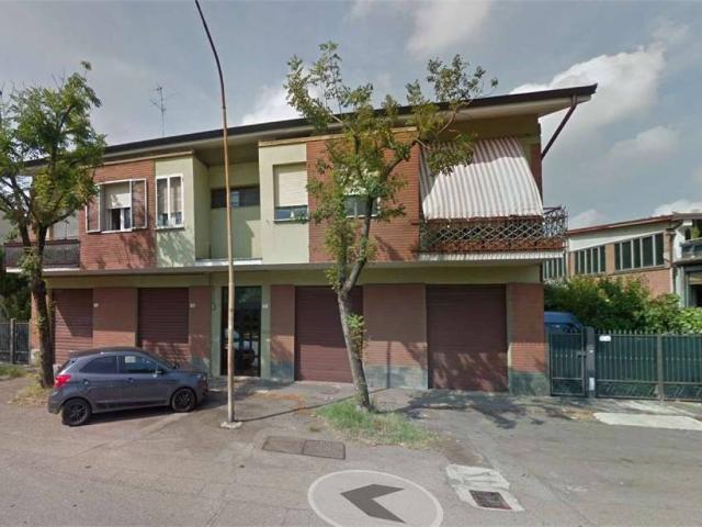 Casa indipendente in vendita a Modena MO