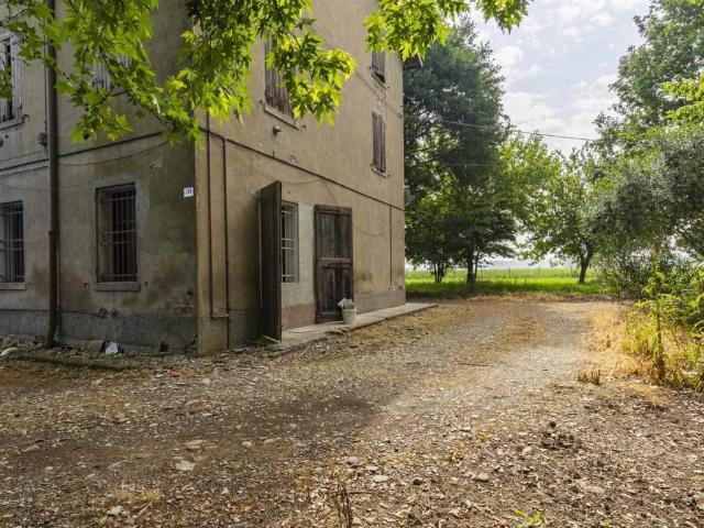 Casa indipendente in vendita a Modena MO