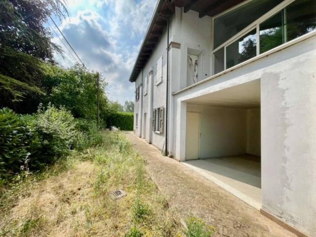 Casa indipendente in vendita a Modena MO