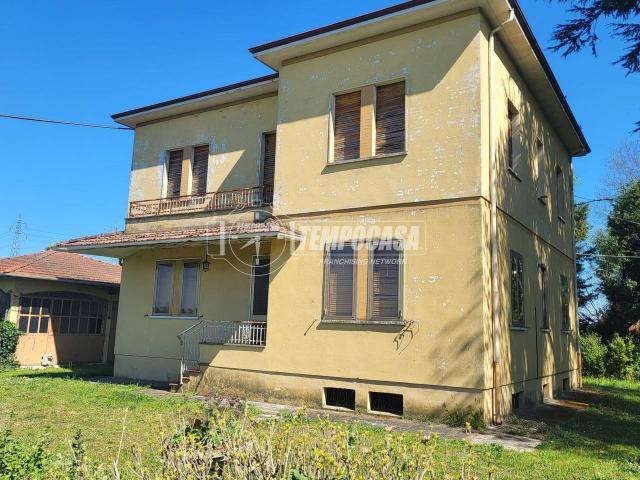 Casa indipendente in vendita a Modena
