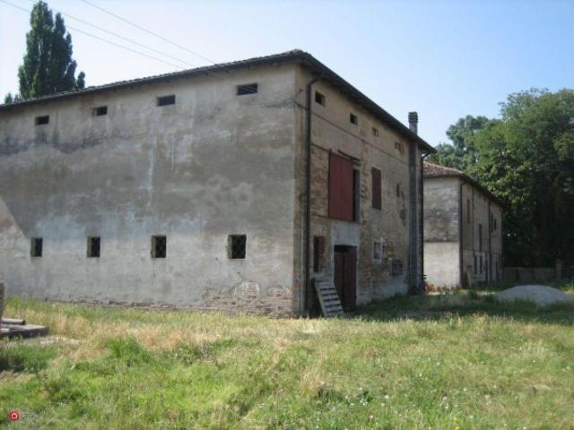 Casa indipendente in vendita a Modena
