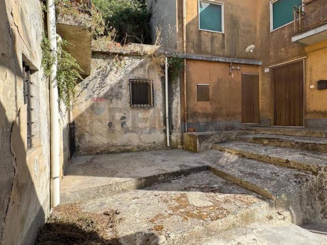 Casa indipendente in vendita a Modica RG